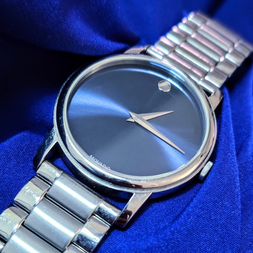 Movado Museum Classic Navy Blue Swiss Made Mens Watch